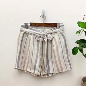 Express Women’s High Rise Midi Cream Linen With Zip Short Size 6